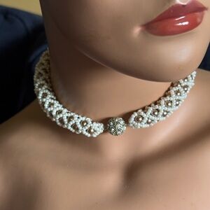 Vintage seed pearl & fresh water pearl choker w/rhinestone magnetic closure